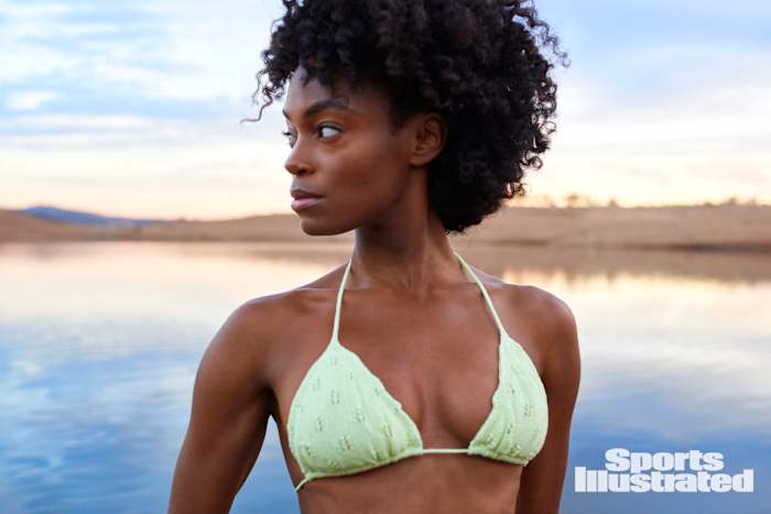 X163463_TK2_00940WMweb